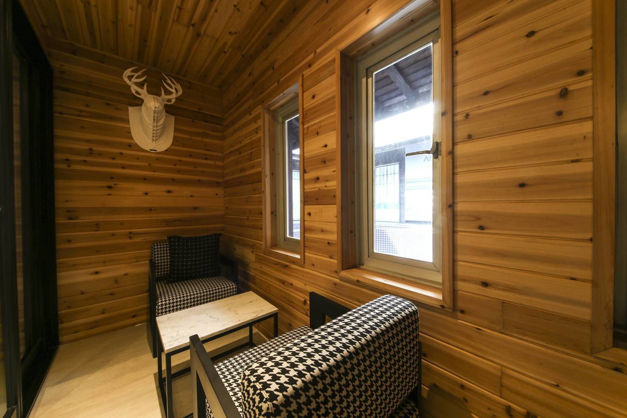 Almond Hotel Gupo Station Busan Ngoại thất bức ảnh